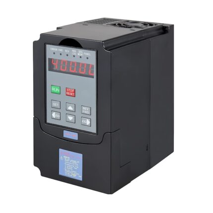 Convertizor de frecventa Vevor SP55, Putere 5,5 kW, Intrare 220V, Lesire 3 x 230V, Control viteza, Pornire soft, Curent 25A, Frecventa 0 – 400 Hz, Fara pierderi de putere