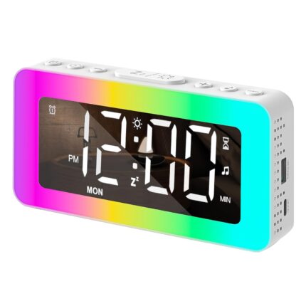 Ceas digital cu alarma, 8 culori luminoase, 3 mod alarma, buton amanare, 7 de melodii alarma, 16 nivel de volum, intensitate lumina reglabila, YQLAFT, Alb
