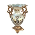 Vaza decorativa cu aspect vintage cu toarte si picior, Luxury, 43 cm, Auriu, 525H