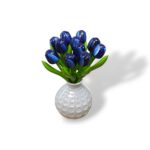 Vaza de sticla cu 11 lalele albastru alb, Lemn, 22 cm