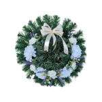 Coroana funerara din brad artificial, diametru 48 cm, Dady, cu flori artificiale albe si lavanda artificiala
