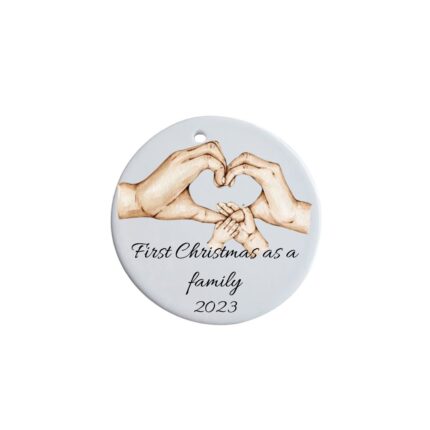 Glob ceramica pentru bradul de Craciun, rotund, alb, diametru 7, 8 cm, First Christmas as a family