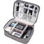 Organizator accesorii electronice, Hggzeg, Partitie detasabila, Poliester, Impermeabil, Pentru iPad, cabluri, incarcatoare, hard disk, Power Bank, cartele de joc, 24.5 x 18x 10 Cm, Gri