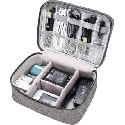Organizator accesorii electronice, Hggzeg, Partitie detasabila, Poliester, Impermeabil, Pentru iPad, cabluri, incarcatoare, hard disk, Power Bank, cartele de joc, 24.5 x 18x 10 Cm, Gri