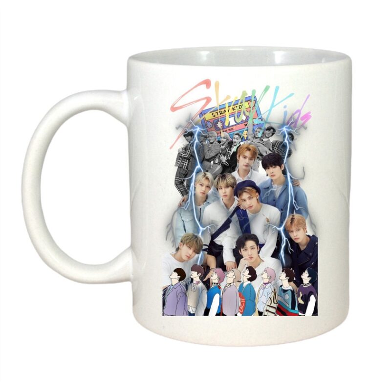 Cana personalizata cu imprimeu Stray Kids, Ceramica, 330 ml, Maner si interior Alb