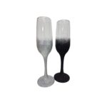 Set 2 pahare pentru sampanie, miri sau nasi cu sclipici argintiu si negru, handmade