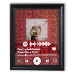 Tablou 3D pentru persoana draga cu poza, Spotify cu melodie si flori handmade, pentru iubit/iubita, parinti, nasi, prieteni, rama alba 23x28cm, trandafiri rosii si fundal rosu