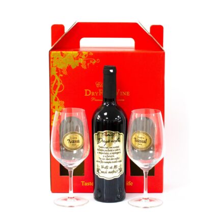 Set sticla de vin cu mesaj "Vreti sa fiti nasii nostri" si 2 pahare personalizate pentru nasi