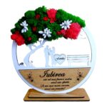 Tablou copacul vietii personalizat cu mesaj standard pentru sotie, iubita, prietena, familie, "Iubirea este cel mai frumos cadou...", decorat cu licheni stabilizati, dimensiune 20cm, model 4, alb