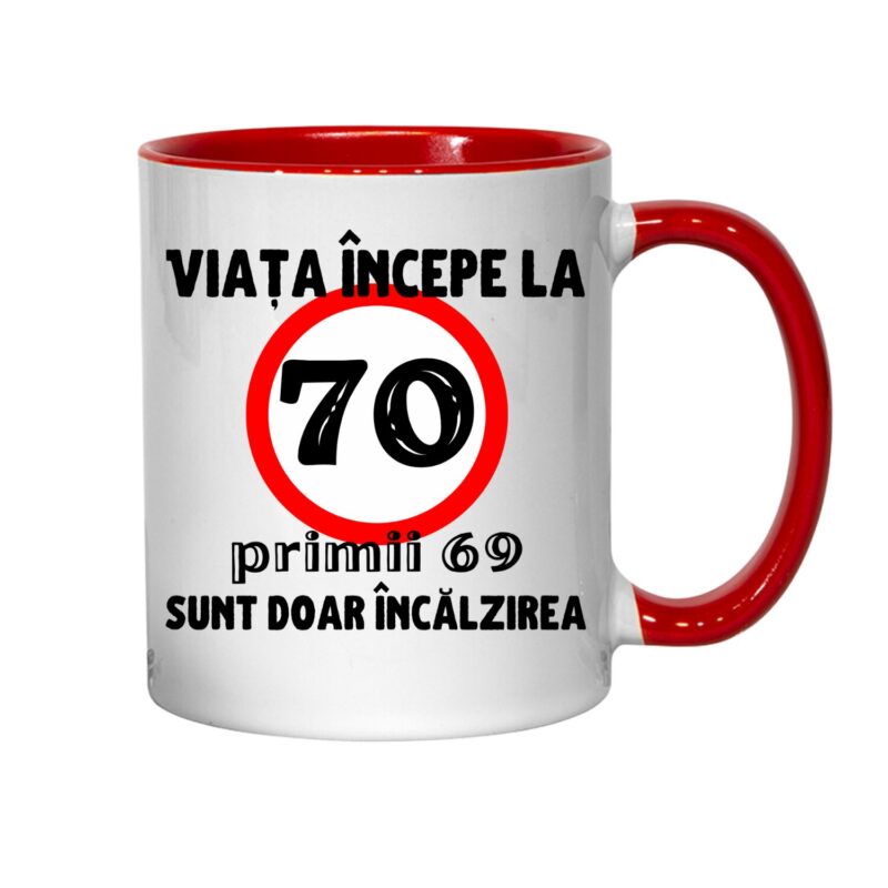 Cana personalizata - Viata incepe la 70 de ani, rosu interior, 330 ml