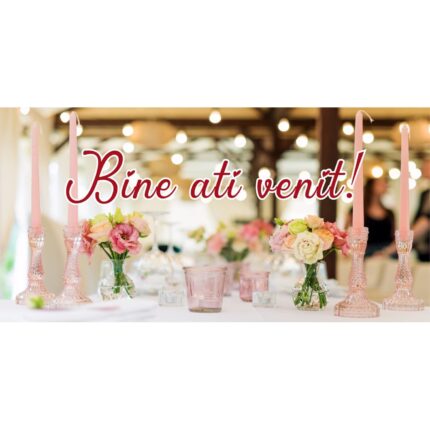 Banner "Bine ati venit" model cu scris rosu pe masa festiva, 60 x 120 cm
