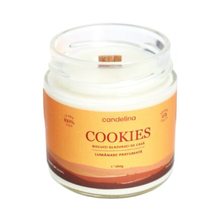 Lumanare parfumata din soia cu fitil lemn, Candelina, Cookies - Biscuiti glazurati de casa, handmade, ceara naturala, ardere 45h, 180 g