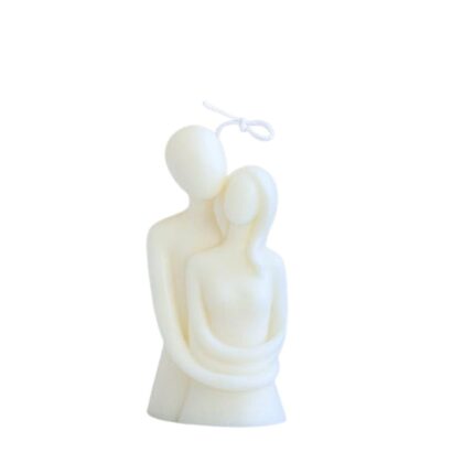 Lumanare decorativa parfumata cuplu indragostiti, 11cm inaltime, 100g, culoare personalizabila
