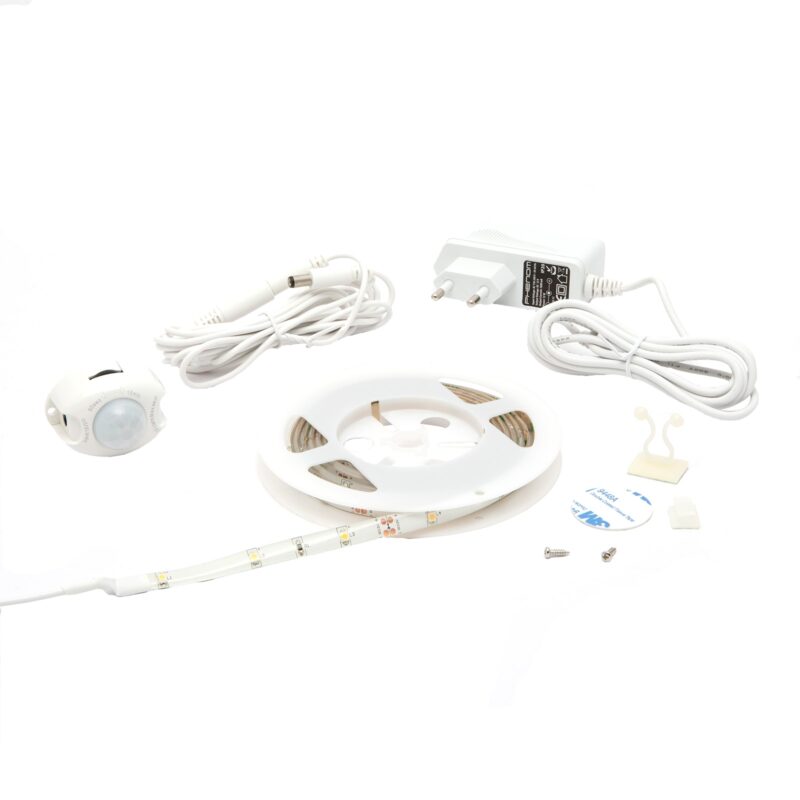 Banda LED cu senzor de miscare Phenom, 4.5W, 300 lm, 12V, lumina alba calda, 2m