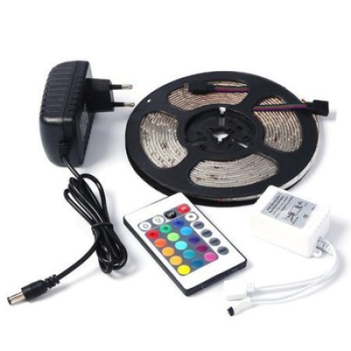 Set banda cu leduri multicolore - 5 metri cu telecomanda, adaptor si sursa AMRY