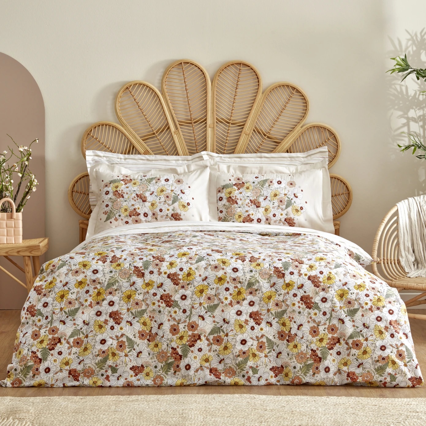 res_f501cb90dd526612df8ff13bc0c126ce Set Lenjerie de pat pentru 2 persoane Karaca Home, Ponza, Bumbac, 4 piese, 200 cm x 220 cm, Bej