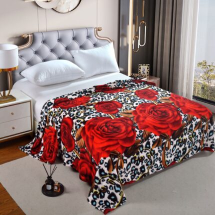 Patura cocolino pentru pat dublu 200 x 230 cm model trandafiri rosii mari